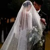 Voile de mariage de luxe fait à la main avec perles à 1 niveau, longs voiles de mariée romantiques, longueur cathédrale 3 mètres, tulle doux pour mariée, bord coupé avec 270C