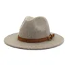 Alta Qualidade Moda Mulheres de Lã sentida Jazz Fedora Chapéus Cinto Fivela Decoração Unisex Grande Brim Panamá Homens Hot Party Wedding Cap