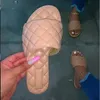 Yaz kadın sandalet 2021 rahat ayakkabılar düz bayanlar slaytlar plaj kadın flip flop tasarımcı lüks sandalias terlik
