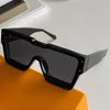 Mens Siklon Güneş Gözlüğü Z1547 Moda Klasik Siyah Çerçeve Kare Lens 4 Swarovski Elementleri Erkek Güneş Gözlükleri Günlük Açık Designer194T