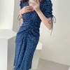 Robes Femmes D'été Tempérament Bleu Col En V Imprimé Floral Haute Split Robe Cordon Taille Bandage Robe Feminino Rétro Sexy 210610