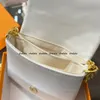 Mini geprägte Kettenbeutel Handtaschen Designerinnen Frauen, die Blumenkreuzbody Umhängetasche Mode Dame Ketten Geldbörsen winzig süße Clutch -Taschen gelbe Klappen oben