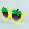 Härlig frukt Kids Designer Solglasögon Strawberry Shape Frame Boys and Girls Söt UV400 Skydd Glasögon Partihandel