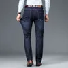 Męskie klasyczne zrelaksowane dopasowanie Flex Jean Wiosna Jesień Four Seasons High Waist Business Casual Blue Blue Denim Spodnie 211206