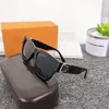 Fashion-Sonnenbrille für Damen Fashion-Marken-Sonnenbrille für UV-polarisierte PC-Linse Klassische Markenbrille für Männer und Frauen mit Marken-Geschenkbox