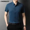 Coodronyブランド春夏到着高品質スリムソフトビジネスカジュアル半袖シャツ男性ピュアカラー服C6071S 210809