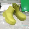 Dört Mevsim Su Birikintisi 5.5 cm Su Geçirmez Platformu Kauçuk Yağmur Çizmeleri Kadın Tasarımcı Kısa Işık Rahat Ayakkabılar Şeker Renk Rainboots