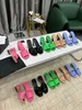 2022 Clásico diseñador de damas zapatillas de tacón alto mujer verano sandalias de color sólido cuero sexy tacones gruesos 8.54.5 cm medias zapatillas de gran tamaño 35-42