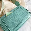 Shopping nouveau petit sac tout-match sac de haute qualité sac pour femme nouveau 2021 Style occidental sac à dos à large bande Crocodile motif pochette