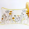 クッション/装飾的な枕刺繍クッションカバー家の装飾ケースデイジーフラワーコットンリネンソファの装飾的な枕カバー高品質