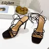 Sandaler Eilyken Summer Women Cross-Tied Sandals Smalband Lace Up Rom Pumps Skor Damer Sexiga Tunna High Heel Gladiator Sandaler 220310