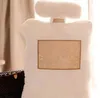 Klasyczna poduszka w stylu 50 x 30 cm Perfumy Kształt butelki Poduszka Czarna biała poduszka poduszka 266Y