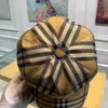 أزياء مصممي كلاسيكي القبعات قبعة البيسبول قبعات الكرة عالية الجودة للنساء الفاخرة womans stripe hat beanies dome top golf Sports Sun Chapeau