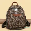 Kvinnor Ryggsäck Skulder Tygkassar Handväskor Stor Capcity Högkvalitativ Oxford Leopard Fashion Luxury Desigers Purse Girl Shopping