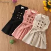 Humor Bear Baby Girl Dress 2020 Sommar Fashion Toddler Knapp Ärmlös Pageant Bowknot Bröllop Princess Party Dress 1-6Y Q0716