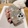 Crystal Bling Women Casos de telefone fofos iPhone 14 13 12 11 Pro Max xr x 8 7 tampa de prote￧￣o de pingente de diamante artesanal