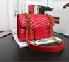디자이너 쇼트 체인 가방 최고 품질의 유명 브랜드 여성 어깨 가방 가죽 크로스 바디 순수한 색상 여자 핸드백 크로스 바디 가방 지갑