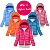 Kvinnors vinterrock Ultra Light Down Jacket Vit Duck Långärmad Varm Coat Parka Kvinna Solid Portable Outwear 211013