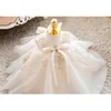 Prinsessan bollklänning vit spets blomma tjejer klänningar för bröllop Billiga 2022 Tulle Belt Bow knut anpassad första gemenskapsklänning klänning