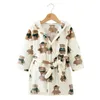 Lange mouw Hooded Children's Bathrobe Cartoon Print Kids Robe Lovely Animal Boy Bath Lente Herfst Meisjes 211130