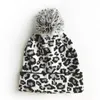 BeanieSkull Caps Herfst en Winter Warme Mode Persoonlijkheid Luipaardprint Grote Bal Breiwol Mouw Hoofd Flenshoed2819463