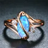 Hochzeit Ringe einzigartige Pferdeauge Rainbow Stein Ring S geformt Blau Weiß Feuer Opal Boho Rose Gold Birthstone Für Frauen Schmuck