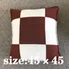 45 * 45 cm Dekoratif Yastık Lüks Yastık Noel Tasarımcı Yastık Klasik Mektup Moda Atmak Yastıkları Pamuk Yastıklar Ev Tekstili Kapakları 65 * 65 cm