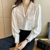 Damenblusen Hemden 2021 Mode Tops Spitze Elegantes weißes Hemd Damen Langarm Sheer Bluse Crop V-Ausschnitt Designer Samt Top Koreanisch P