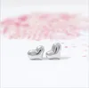 Boucles d'oreilles à tige en forme de cœur plein de mode, conception de surface lisse, protection de l'environnement, alliage de zinc, matériau or argent rose trois couleurs 207y