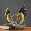 Européen Résine Couple Cygne Ornement Décoration De La Maison Artisanat Cadeau De Mariage Maison Bureau Figurines Meuble TV Bureau Statue Accessoires 210607