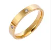 3 st / set Delikat 18K Rose Gold Silver Plated Women Ring Rostfritt Stål Kristall Brud Bröllop Smycken Kvinna Flickvän Alla hjärtans dag Trevlig presentbredd 4mm