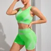 Yoga Outfit 2021 Kvinnor Sätta Sport Bra och Shorts Florescent Light Gym 2 Piece Workout Sportwear Padded Vest Fitness Suit