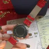 Orologi da donna alla moda Orologi da polso con diamanti Cinturino in pelle rossa Quadrante da 33 mm Orologio al quarzo per signora ragazza femmina Natale Regali della mamma San Valentino presente montre