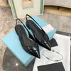 상자 여성 샌들 디자이너 슬라이드 나일론 Gabardine Brushed Leather Slingback Pumps Summer 2021 스크린 인쇄 플랫 플립 플롭 클래식 신발