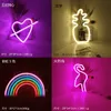 Insegna al neon a più stili Luci notturne a LED arcobaleno colorato per la lampada da tavolo con decorazione di nozze per feste in camera alimentata da USB
