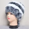 Vinter Kvinnor Blommor Striped Naturlig Real Rex Kanin Fur Hattar Lady Varm Sticka Äkta Kepsar Russian Outdoor Hat