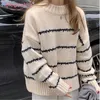 AELEGANTMIS Korean Moda Czarny White Paski Swetry Sweter Kobiety Casual Ciepły Kobiet Vintage Stripe Knit Zwolnij Blok Kolor 210607