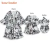 Bear Leader Family Matching Outfits Fashion Girls Flowers Dresses Baby Casual Party Costumes Mother Elegant Sweet Outfits 210708