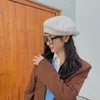 BERETS 2021 Koreansk liten plysch basker mode japansk varm målare hatt kvinnlig höst och vinter beanie all-match trend