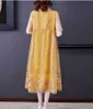 Летняя мода элегантные женщины высококачественный половина рукава о шеи высокая талия свободная органза вышитое платье 210531