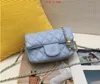 2021 Märke Kvinna Packet Designer Mini Chain Bag Nya Koreanska Messenger Bags Fashion Byt One-Shoulder Mobiltelefon Bages Julklapp