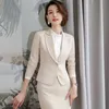 プラスサイズの女性の秋のプロのスーツのオフィスワーク服のファッションとエレガントな短い女性のジャケットカジュアルなズボン210527
