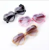 Kinder herzhafte Sonnenbrille Mode Flut 4-10 Jahre alte Persönlichkeit Neue Mädchen Baby Sonnenbrille UV400 Schutzbrille für Kinder.