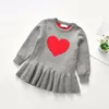 Kızın Elbiseler Sonbahar Çocuklar Bebek Kız Örme Kazak Chidlern's Elbise Aşk Kalp Baskı Uzun Kollu O-Boyun Prenses Triko Kıyafetler