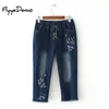 Verano femenino algodón floral bordado flores sueltas pantorrilla longitud jeans pantalones elásticos mujeres más tamaño calidad 210708