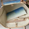 Women Handbag Totes Luxurys Designers Handbags Clutch Bag Tote M45680 M45678 2021 Fashion Gradient style, High quality and Large Capacity