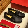 Erkek Feragamo Nouvelle Arrivée Formelle Hommes Chaussures Hommes Chaussures Designer Robe Ayakkabi Mocassins Glitter Coiffeur Élégant Chaussures Italiennes Buty Hommes Mariage 10E3 55VH