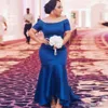 Royal Blue Plus Size Bridesmaid Dresses sjöjungfru Korta ärmar Satin Sweep Train Högt lågt skräddarsydd land Bröllopsfest slitage Maid of Honor Gown Vestidos 403 403