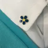 2 sztuk 10mm Zapomnij mnie nie Masonic WW2 Cute Enamel Małe Kołnierz Kołnierz Pinów Kapel Pin i Broszki Sonvenior Odznaka dla Lodge