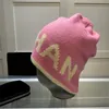 Bonés Boné de Malha Chapéu de Designer Feminino Chapéus Justos Melão Lã Letras Feminino Masculino Caxemira Bonnet Gorro de Luxo Weote